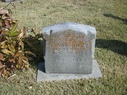 Louis Riley 