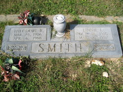 Linnie L. Smith 