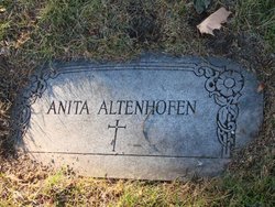Anita Altenhofen 