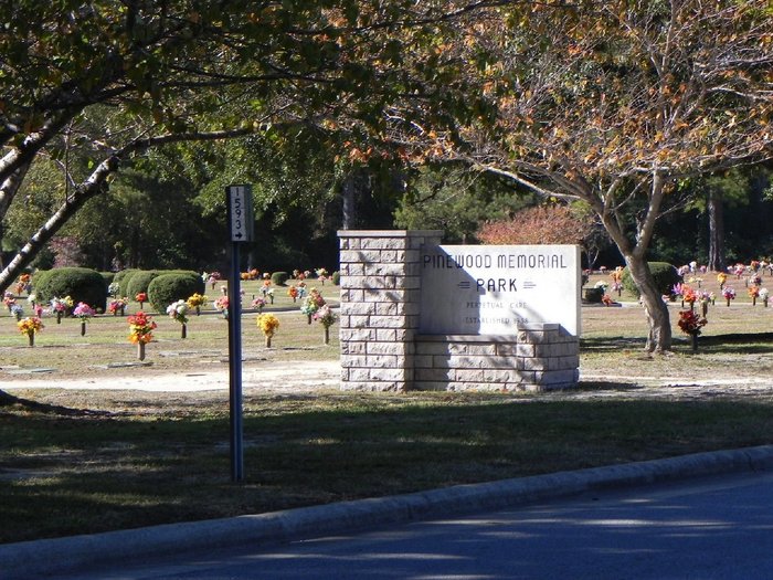 Pinewood Memorial Park