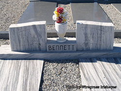 Annie Laurie <I>Bryant</I> Bennett 