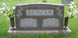 Dorothy Louise <I>Selleck</I> Duncan 