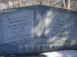 Henrietta <I>Huizenga</I> Aukema 