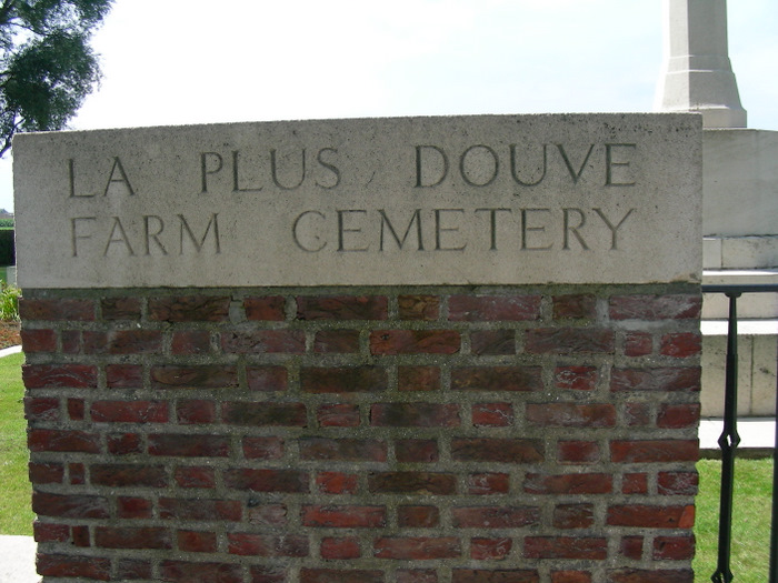 La Plus Douve Farm Military Cemetery
