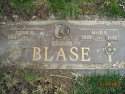 Mae Elsie <I>Wolff</I> Blase 