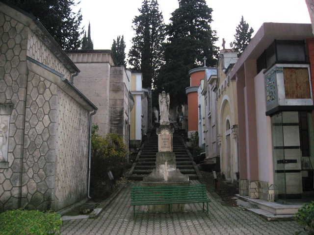 Cimitero di Popoli