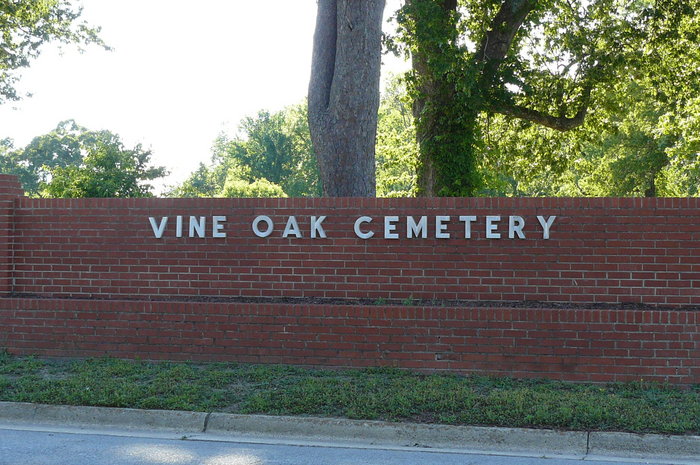 Vine Oak Cemetery