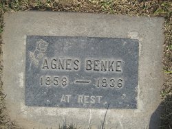 Aganetha “Agnes” <I>Kliewer</I> Benke 
