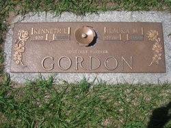 Laura M Gordon 