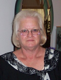 Patsy Maureen “Pat” <I>Bishop</I> Holden 