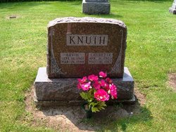 Ervin C Knuth 