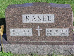 Mildred Helen <I>Kiefer</I> Kasel 
