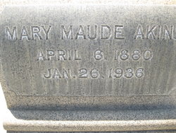Mary Maude <I>Knauer</I> Akins 