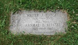 Walter J Klinski 