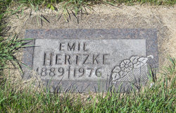 Emil Gustav Hertzke 