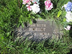 Ida Ruth <I>Petrie</I> Hoeldt 