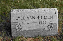 Lyle Van Hoozen 