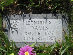 Leonard S Davis 