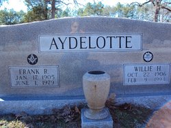 Willie May <I>Hubbard</I> Aydelotte 