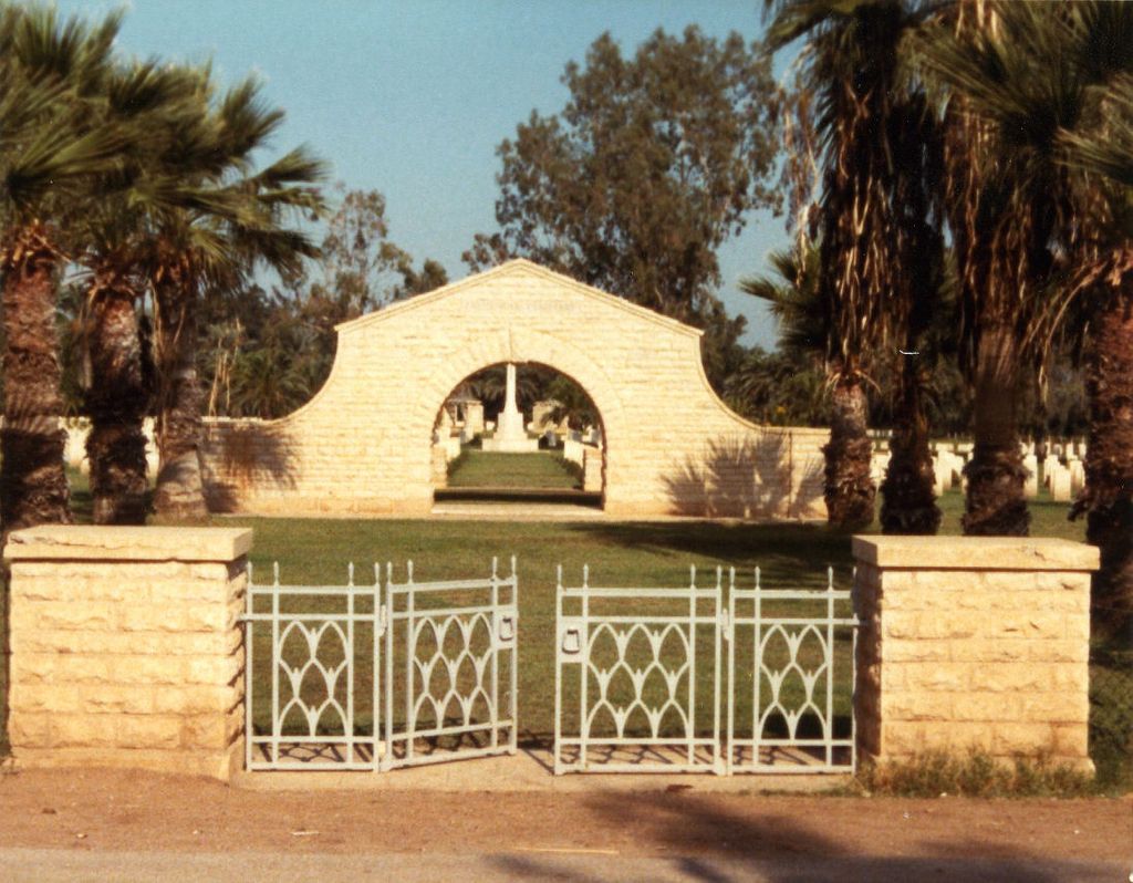 Fayid War Cemetery