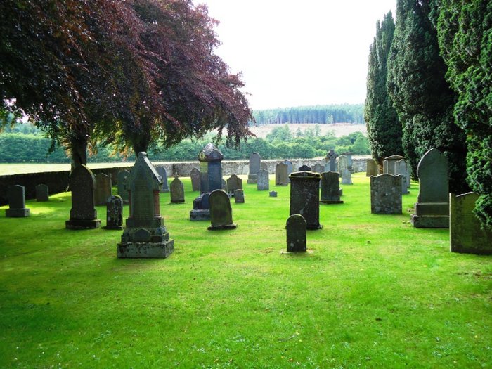 Dunbennan Graveyard