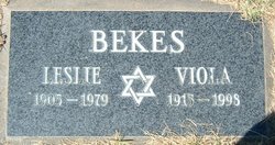 Leslie Bekes 