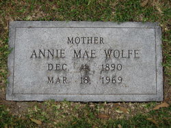 Annie Mae <I>Smith</I> Wolfe 