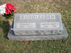 Mary Maude “Maude” <I>Enoch</I> Ruddlesden 