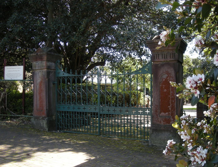 Gore Hill Cemetery