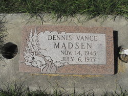 Dennis Vance Madsen 