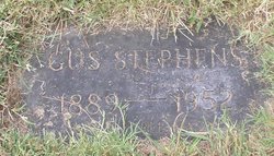 Gus Stephens 