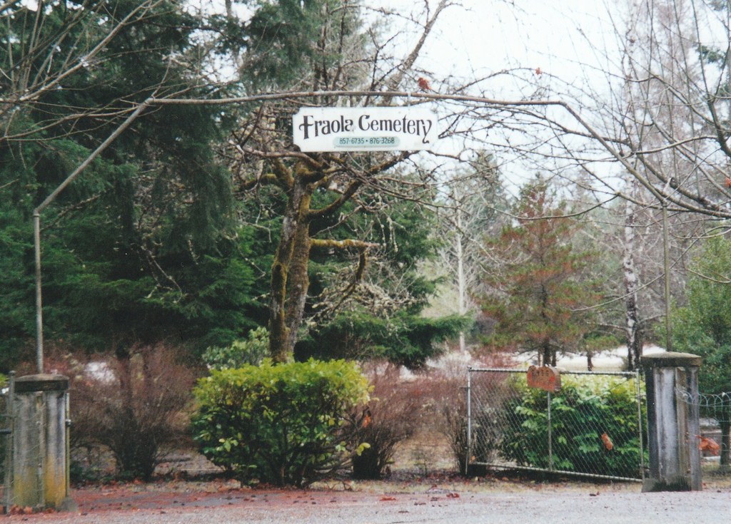 Fraola Cemetery