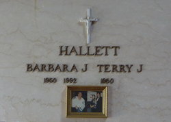 Barbara J. <I>Ricci</I> Hallett 
