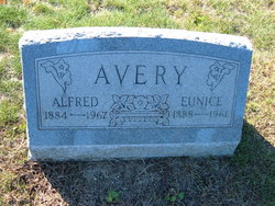 Eunice O. <I>Chamberlain</I> Avery 