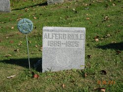 Alfred Riddle 