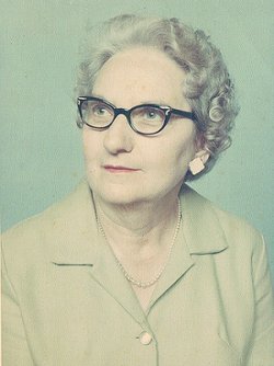 Ruth Bernice <I>Batzka</I> Douglas 