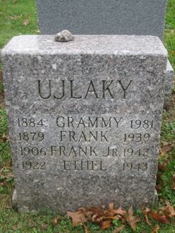 Ethel Ujlaky 