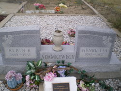 Henrietta Adamkewech 