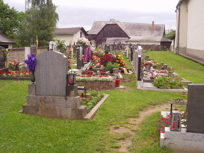 Ortsfriedhof