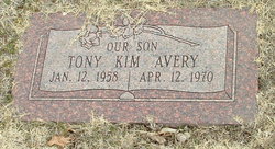Tony Kim Avery 