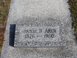 Annie Bell <I>Warren</I> Aker 