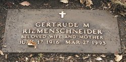 Gertrude Mae <I>Henning</I> Riemenschneider 