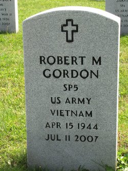 Robert M Gordon 
