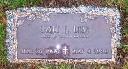Janet L <I>Frietch</I> Benz 