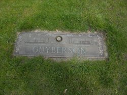 Lester J Guyberson 