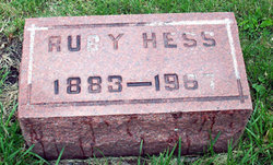 Mary Ruby “Ruby” <I>Hutchinson</I> Hess 