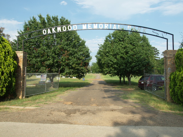 Oakwood Memorial Park