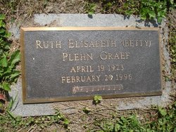Ruth Elisabeth “Betty” <I>Plehn</I> Graef 