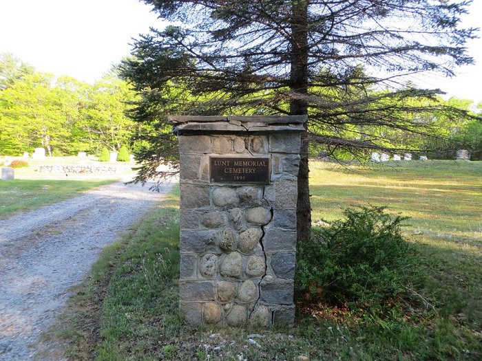 Lunt Memorial Cemetery