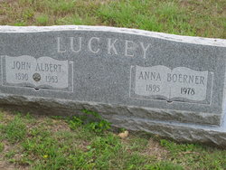 Anna Louise <I>Boerner</I> Luckey 